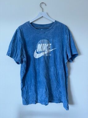 Men’s Nike Hoops Graphic Tee Size XL